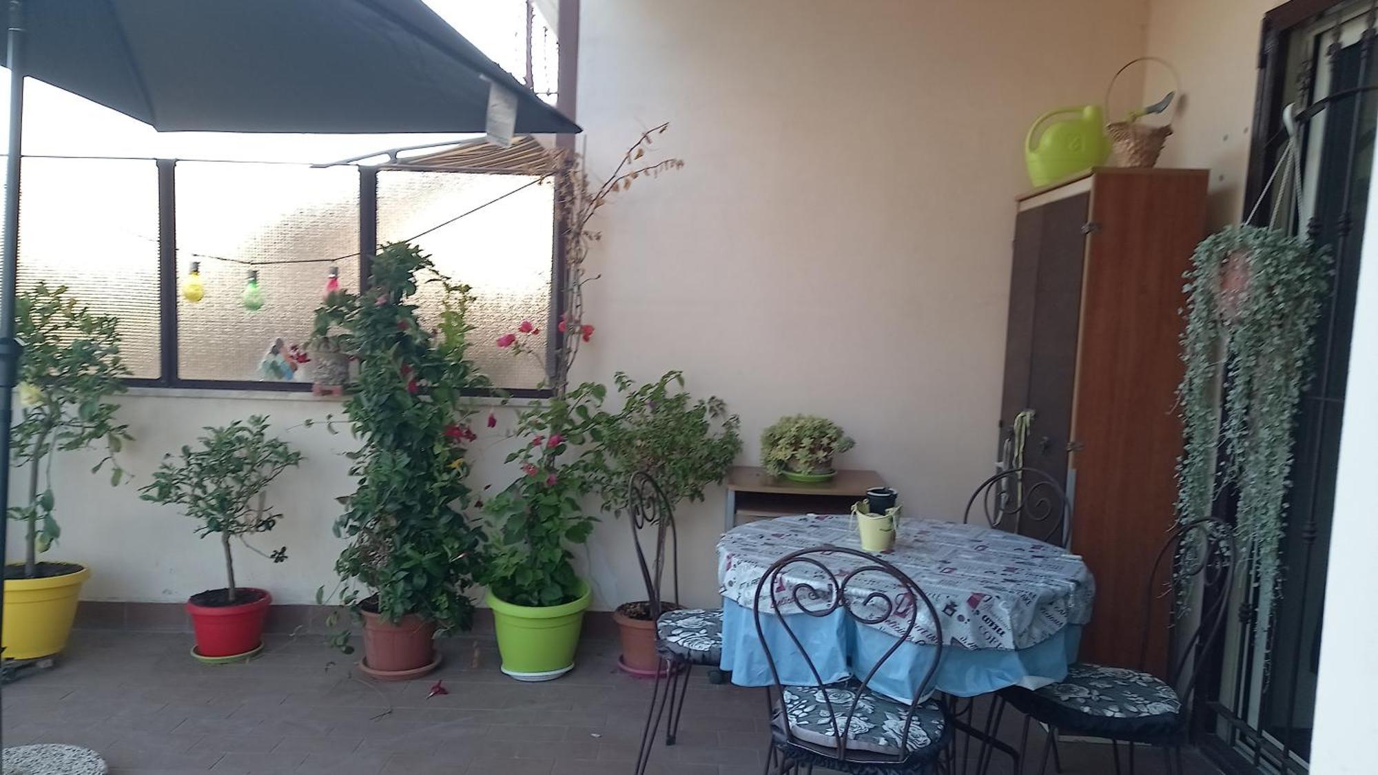 Ferienwohnung A Santy'S House 1Piano-No Lift-Shuttle A Pagamento-Raggiungibile A Piedi Aeroporto-Fermata Bus Fiera Di Roma A 3 Minuti-Air Condiz Ed Extra Bed For A Fee A Pagamento Fiumicino Exterior foto